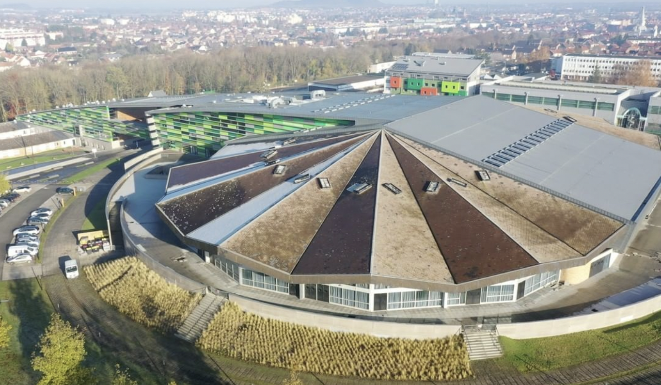 L'Arena stade couvert