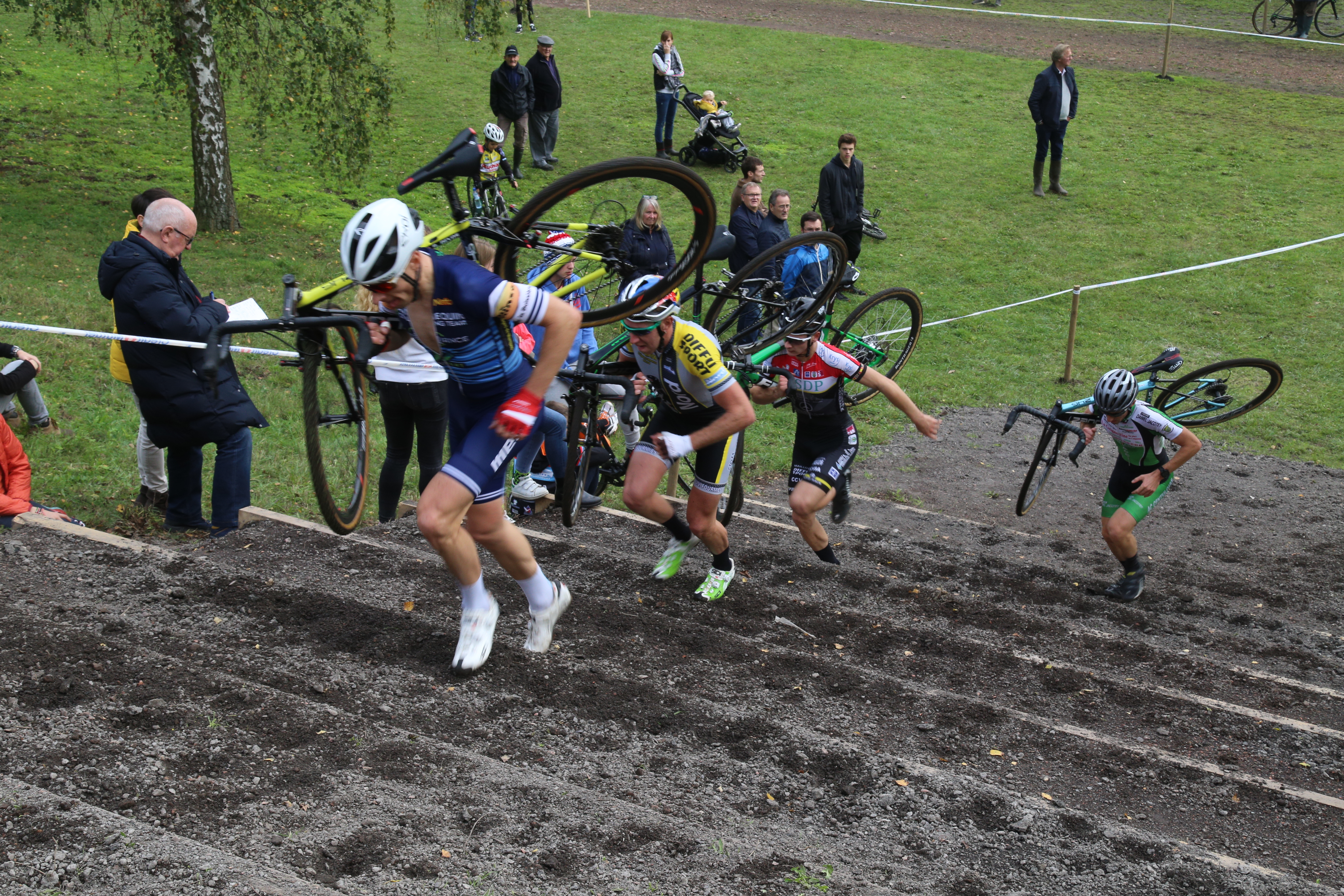 Cyclo-cross : les Championnats du monde 2025 à Liévin