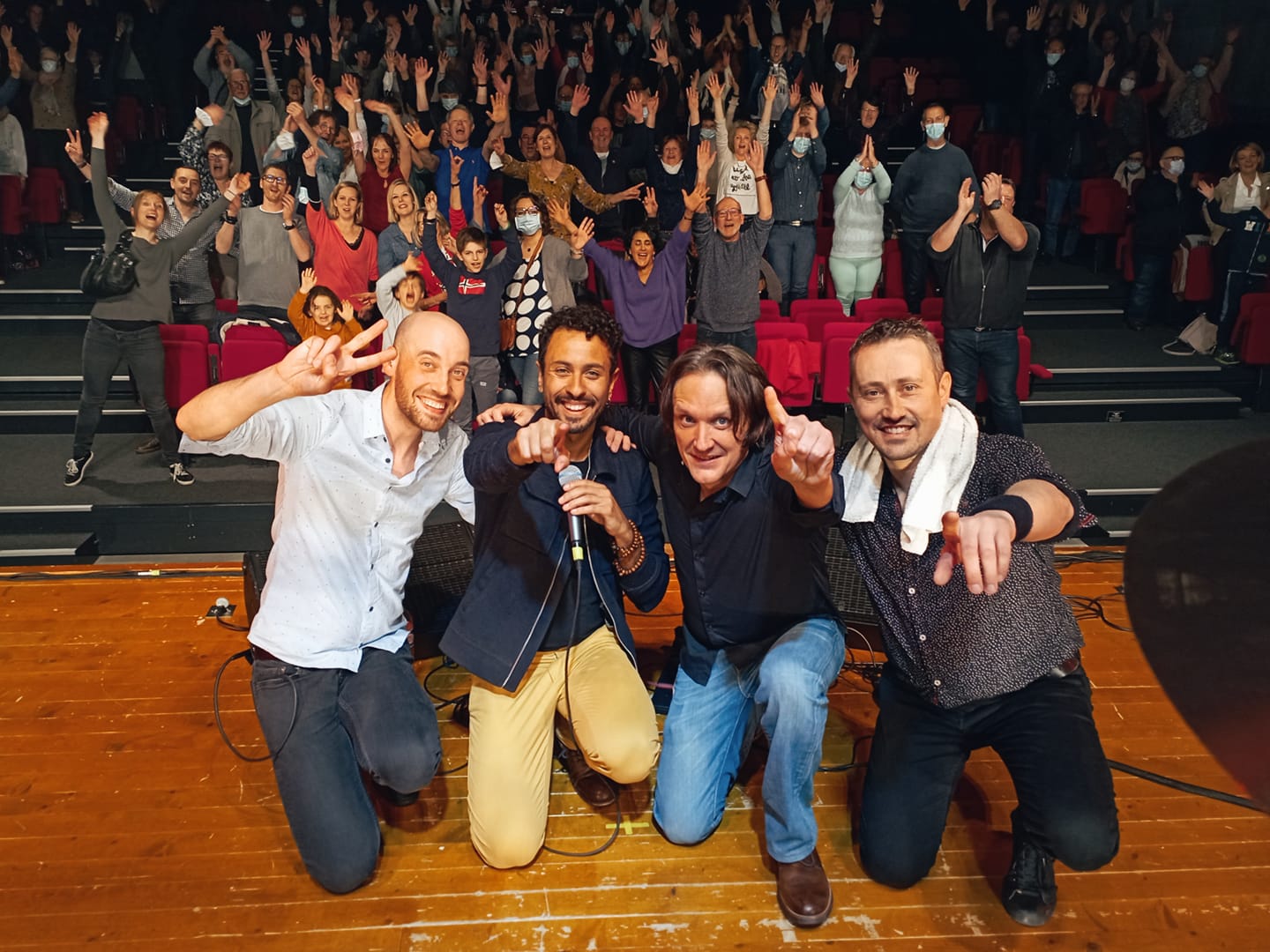 Une énergie scénique fidèle à leurs modèles